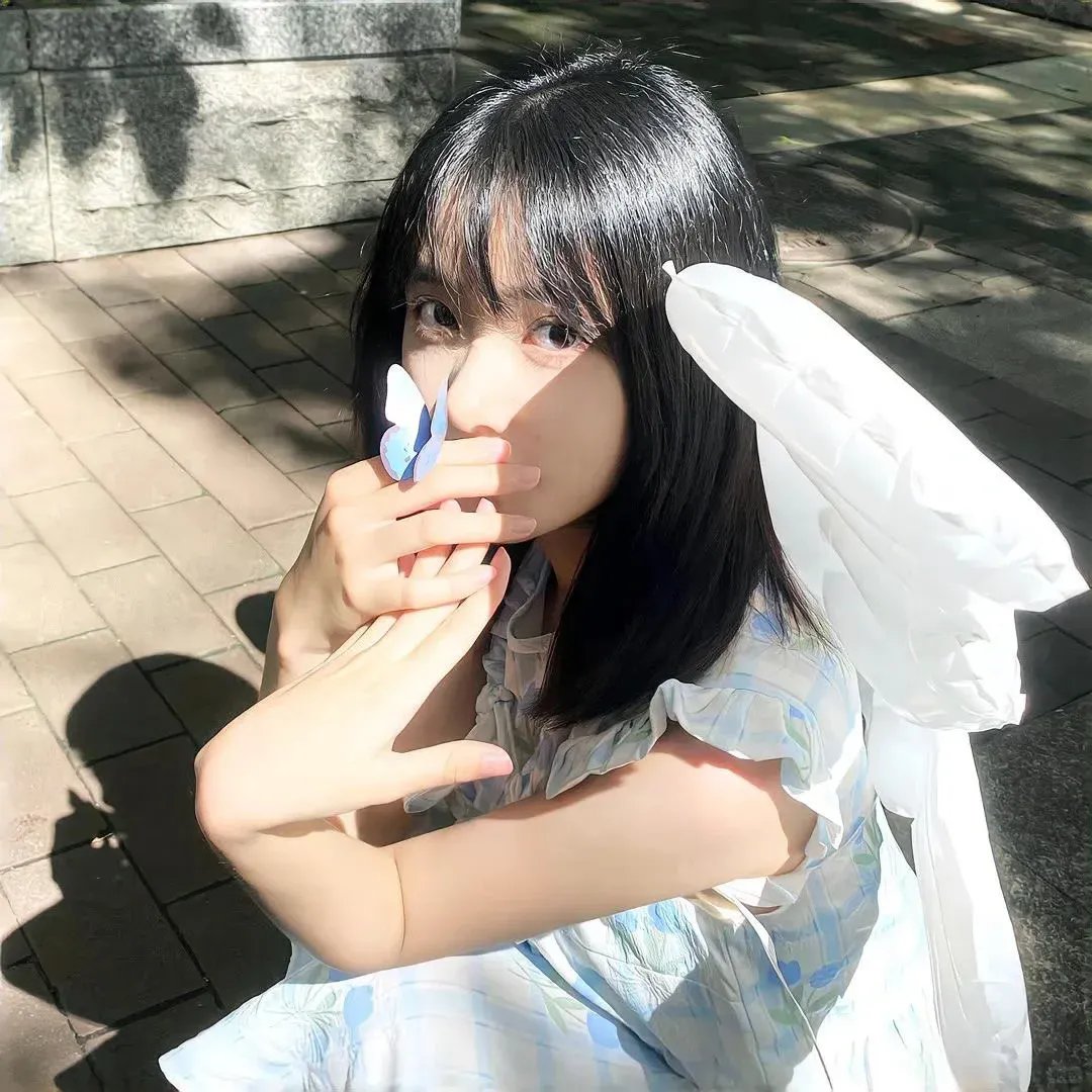 寂寞空庭春欲晚